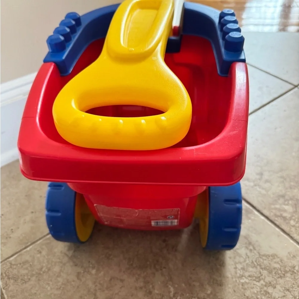 Mega Bloks Stackable Play Push Pull Wagon Toys Kids Toddlers